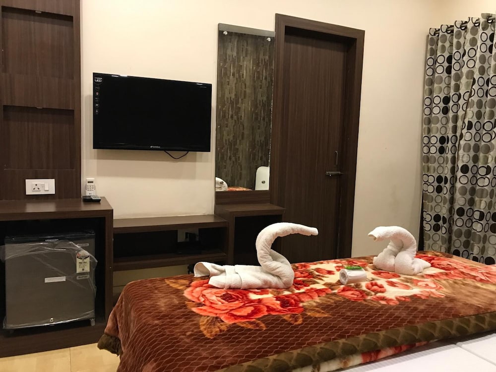 Hotel Sheela 40/53
