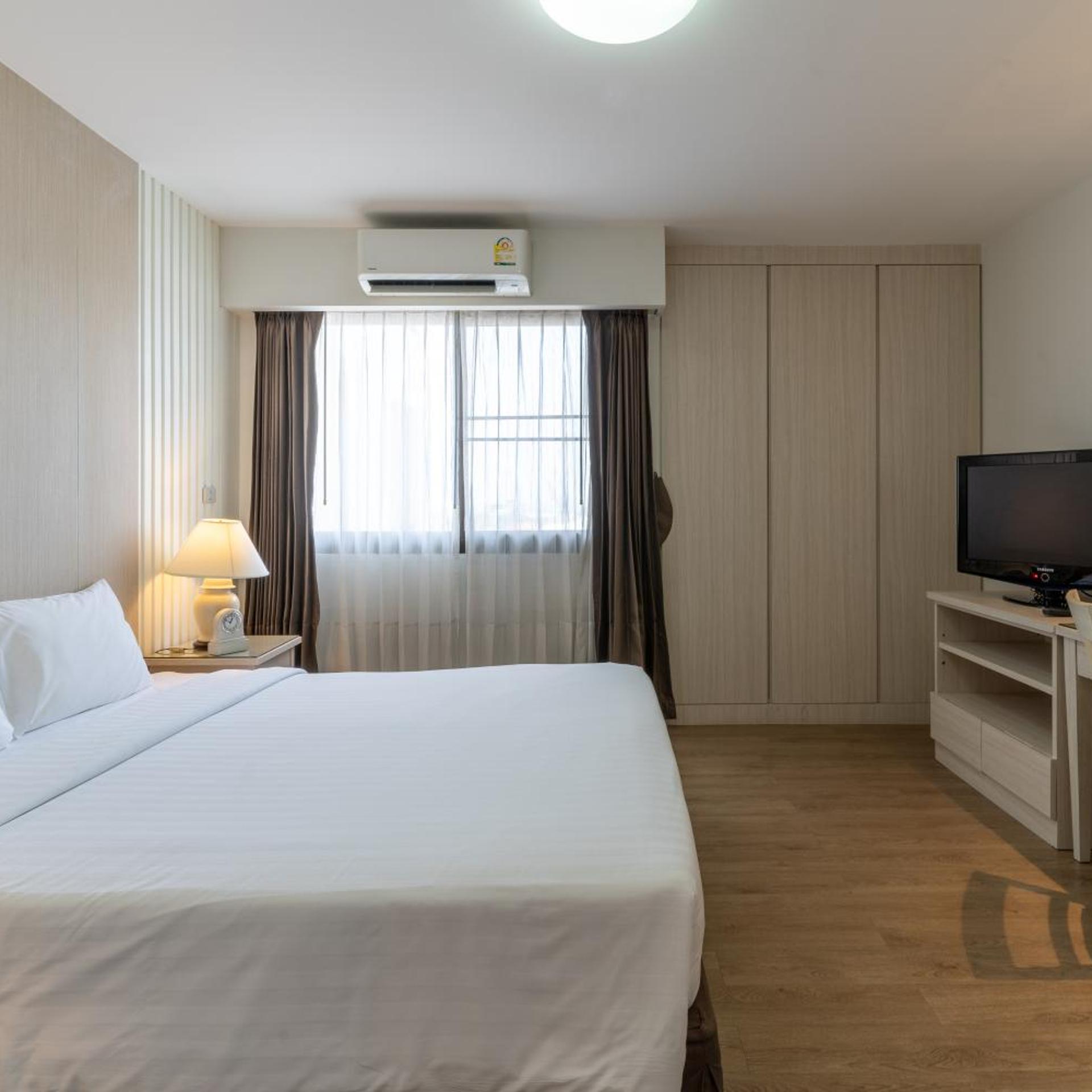 1 Bedroom, Apartment