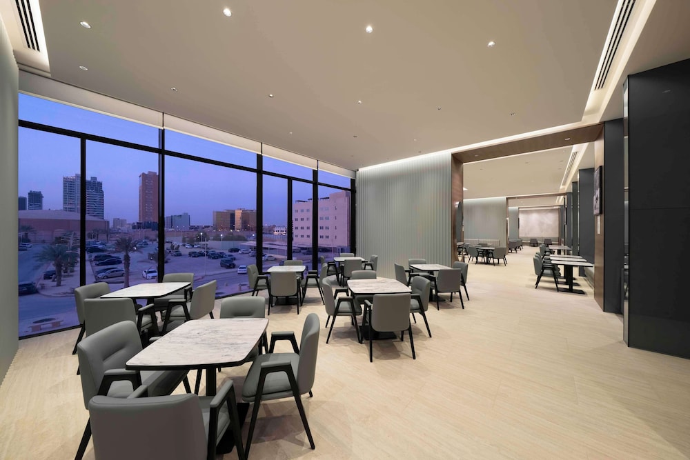 Radisson Blu Hotel, Riyadh Al Sahafa 40/50