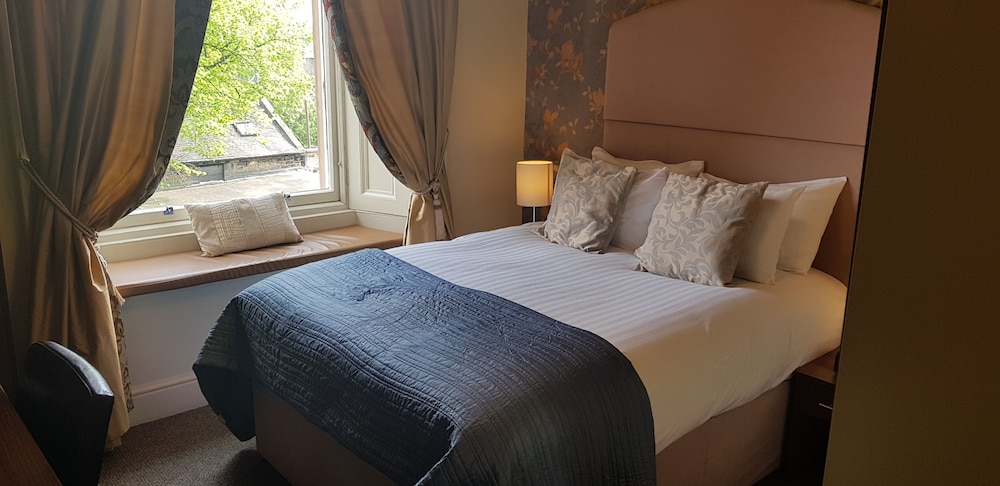 STANDARD, DOUBLE BED