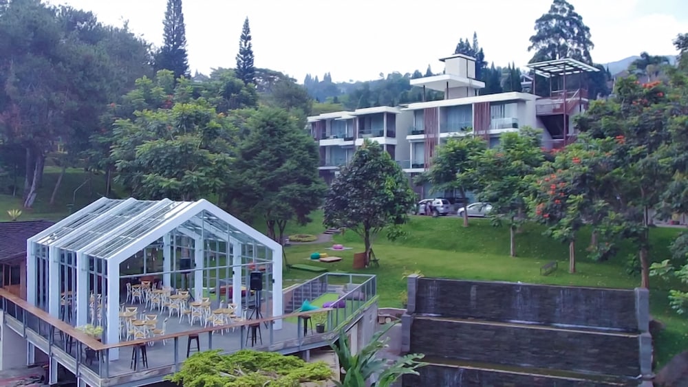 Lembang Asri Resort 7/55