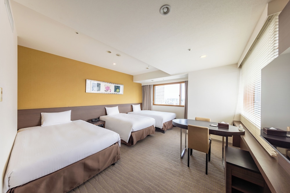 Hotel Keihan Kyobashi Grande 33/68