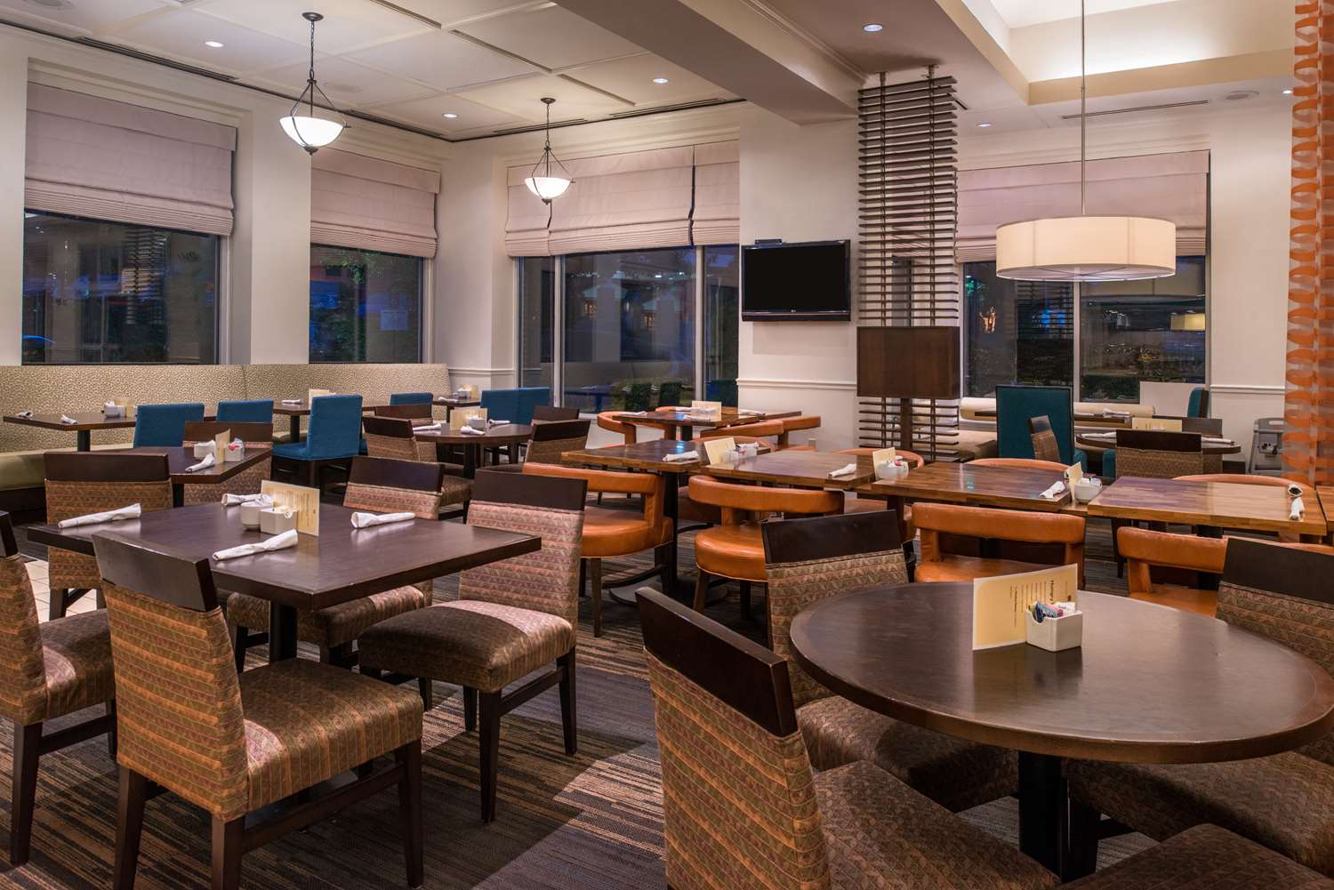 restaurant cafeteria