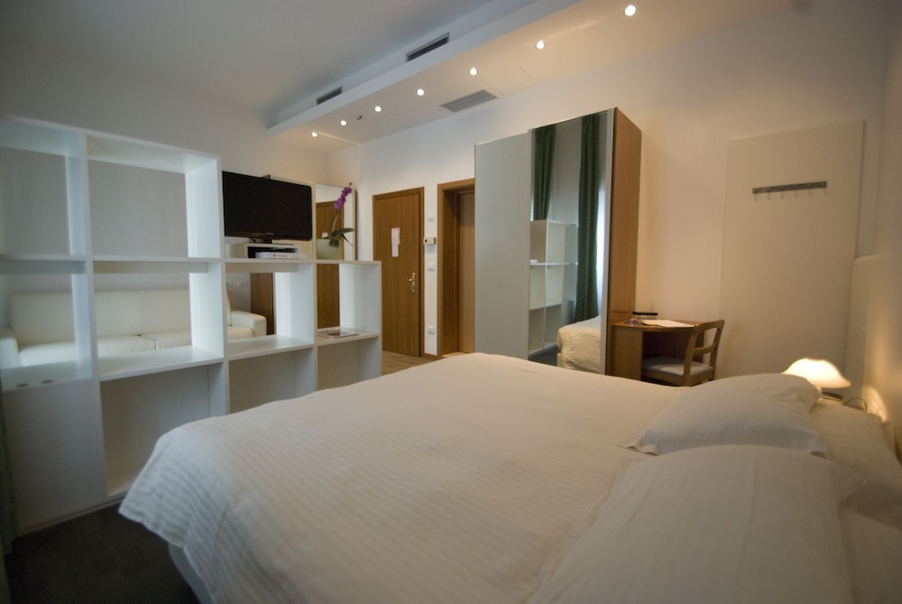 Hotel Sorriso 25/50