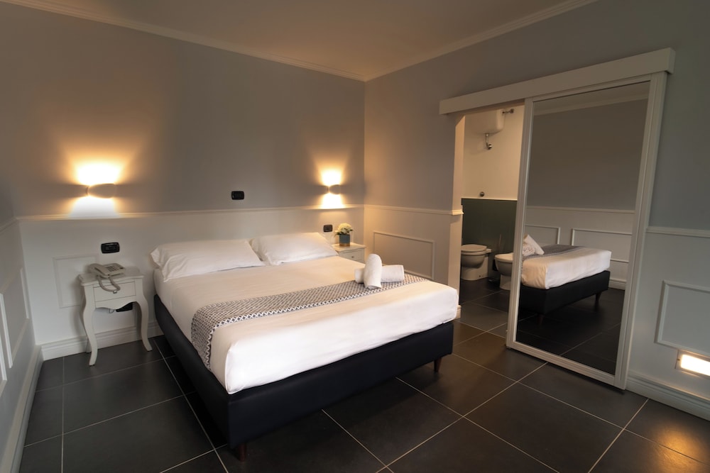 Barbarella Hotel 17/50