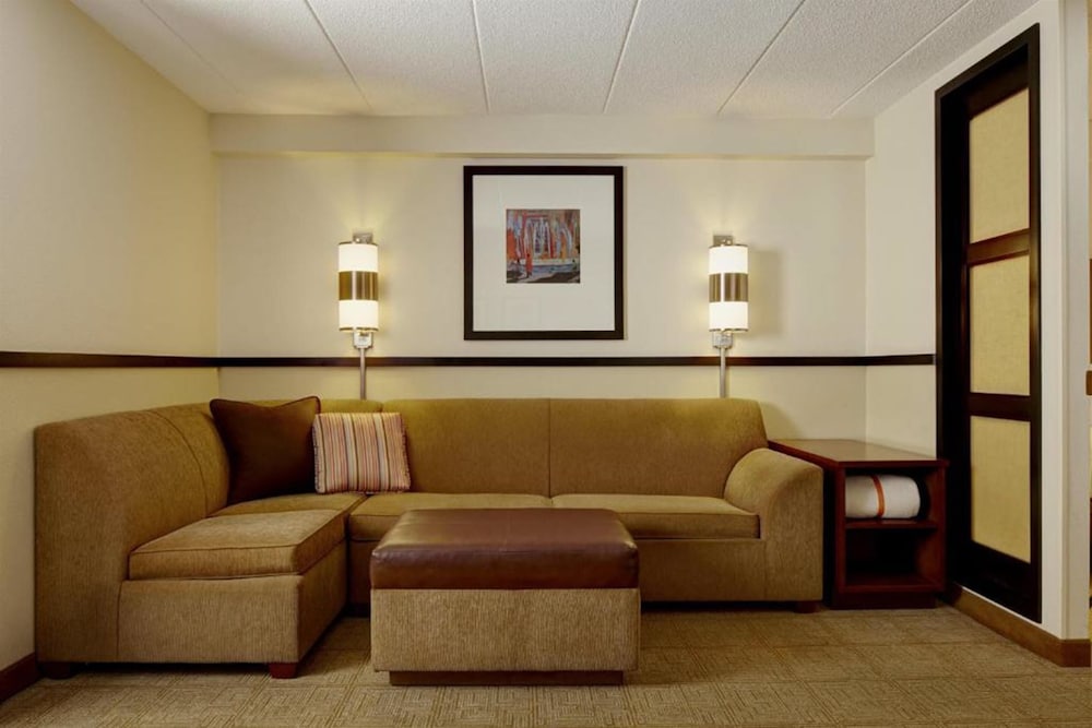 Hyatt Place Nashville Airport 43/62