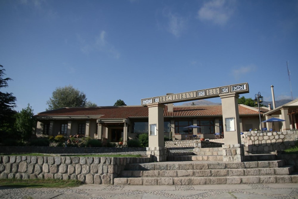 Hosteria Lunahuana 4/60