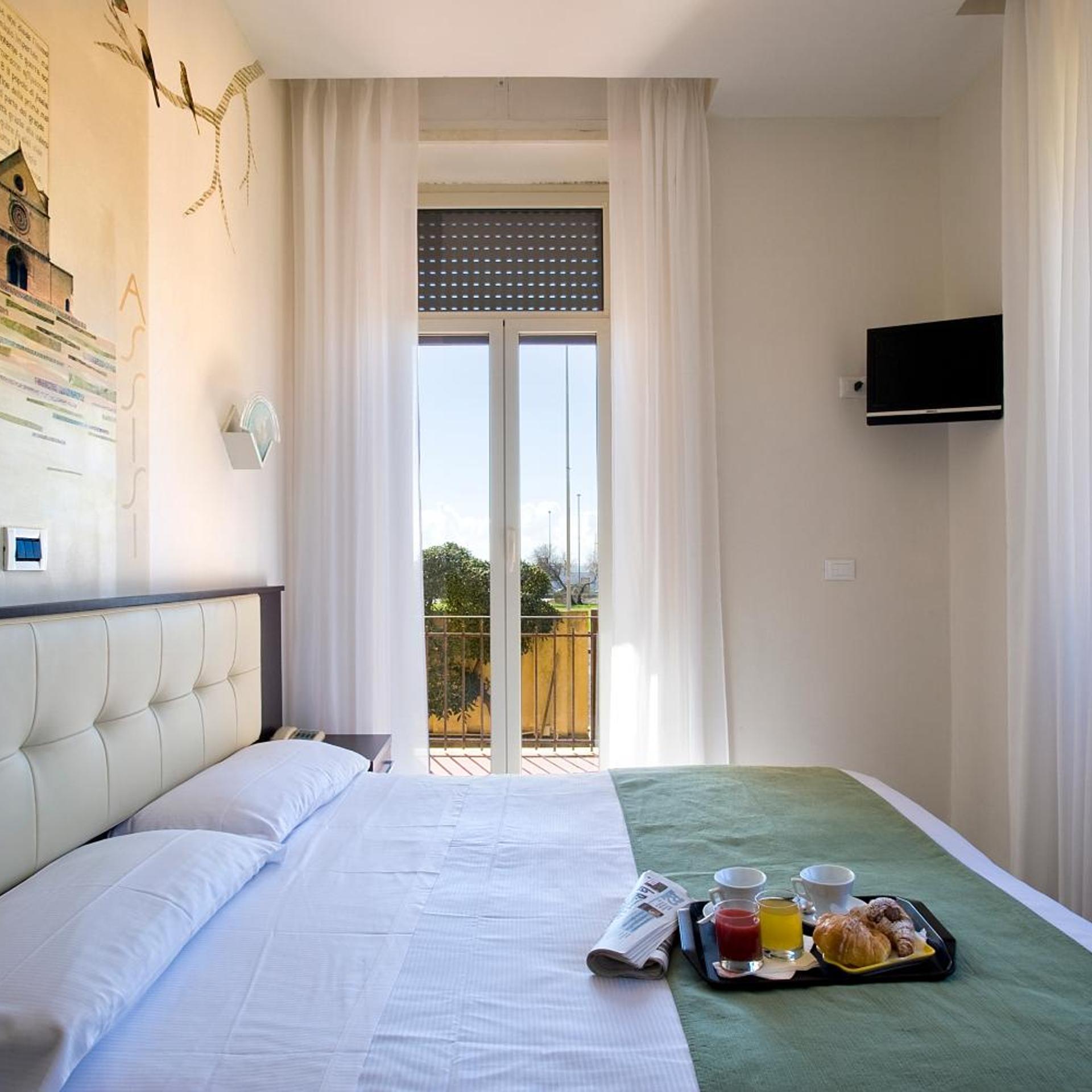غرفة بسرير مزدوج أو سريرين منفصلين بإطلالة على البحر، Hotel Bellavista 3/7