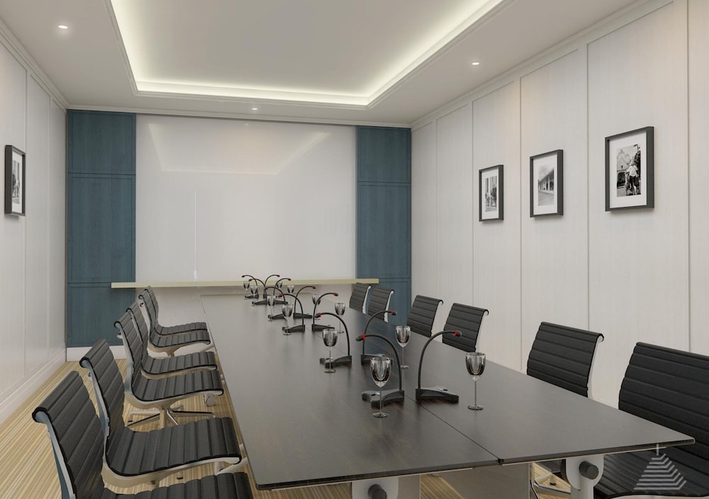 Jambuluwuk Thamrin Hotel 58/62