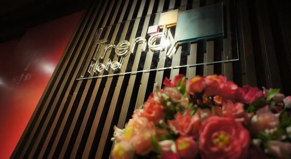 Trendy Hotel 21/44