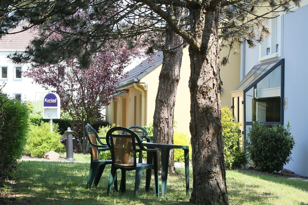 Kyriad Nancy Sud Ludres 33/39