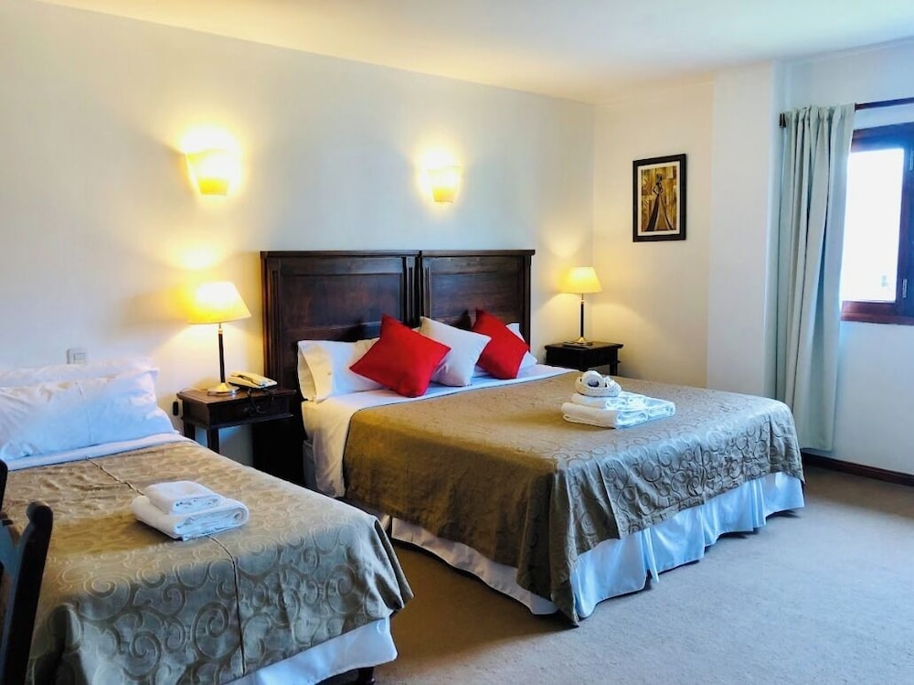 ROOM, TRIPLE