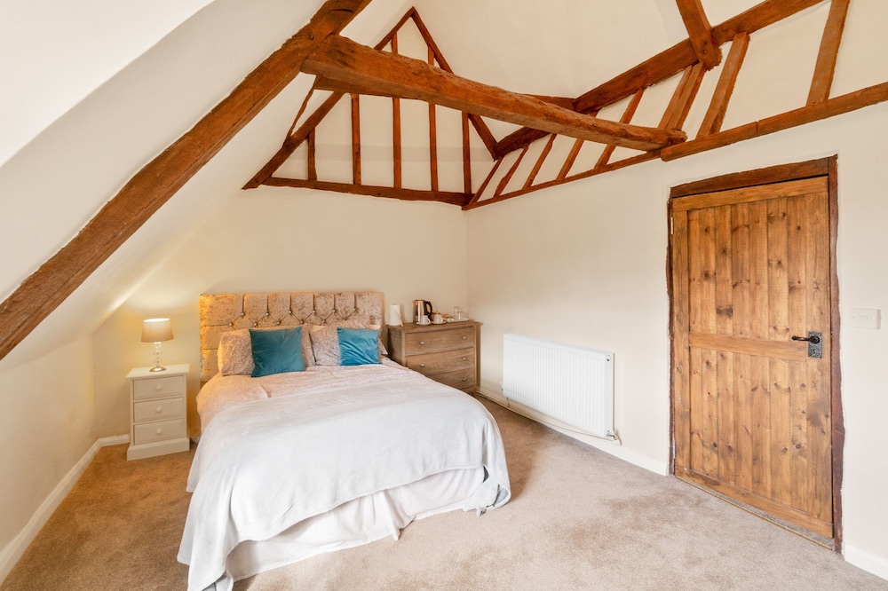 Ecton House 7/42