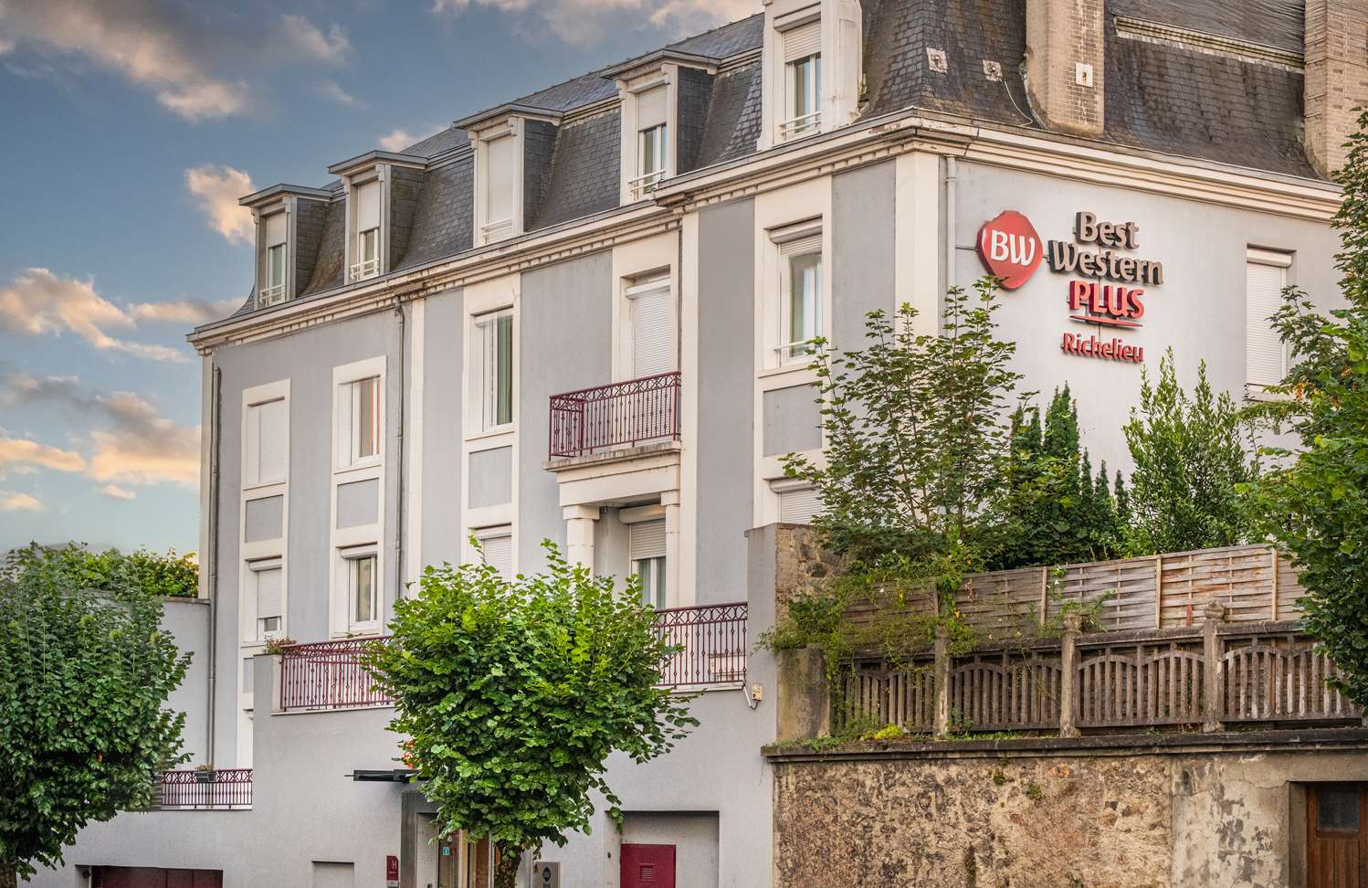 Best Western Plus Richelieu 2/50