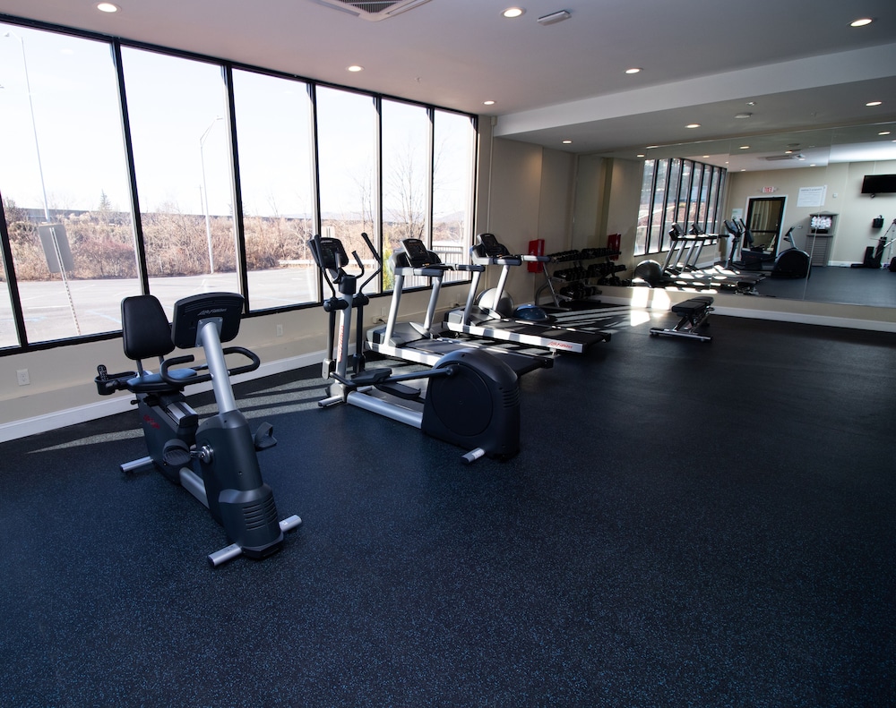 HOLIDAY INN SCRANTON EAST - DUNMORE 22/41