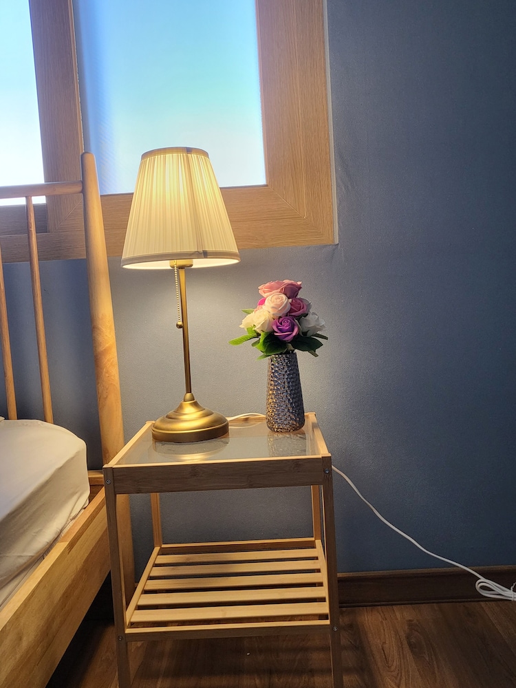 Red Guest House 28/50