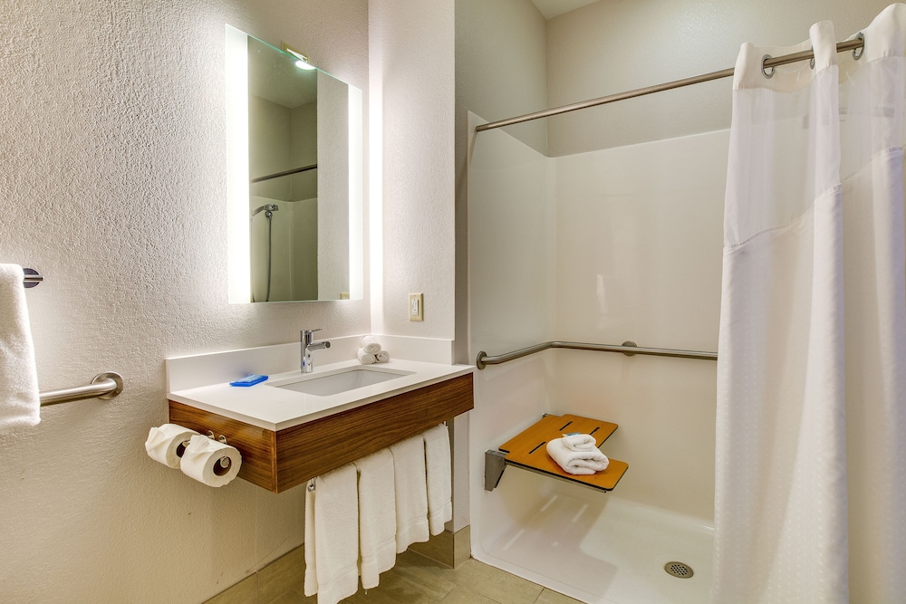 Holiday Inn Express Vincennes 16/54