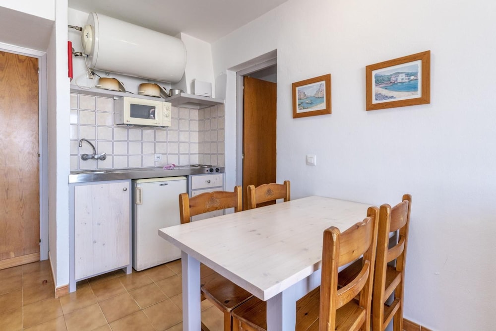 Vista Blanes Apartments 4/33