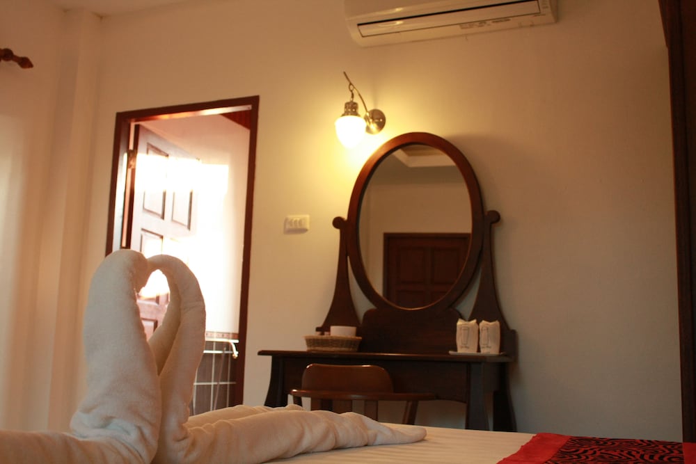 Waterside Resort 55/70