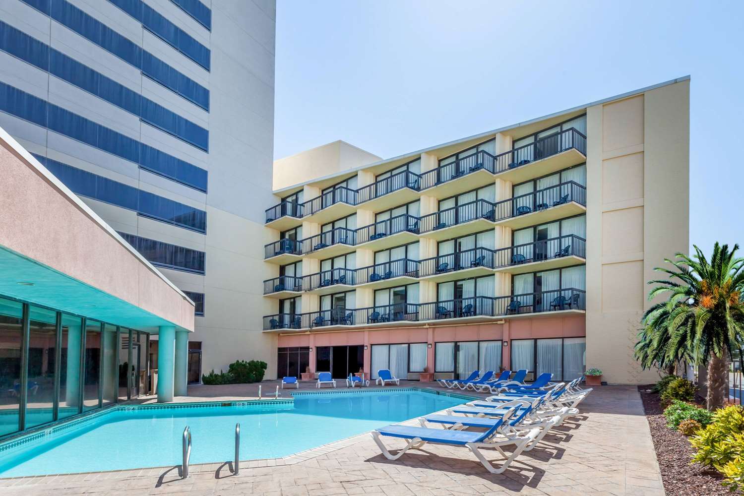 Wyndham Virginia Beach Oceanfront 4/64