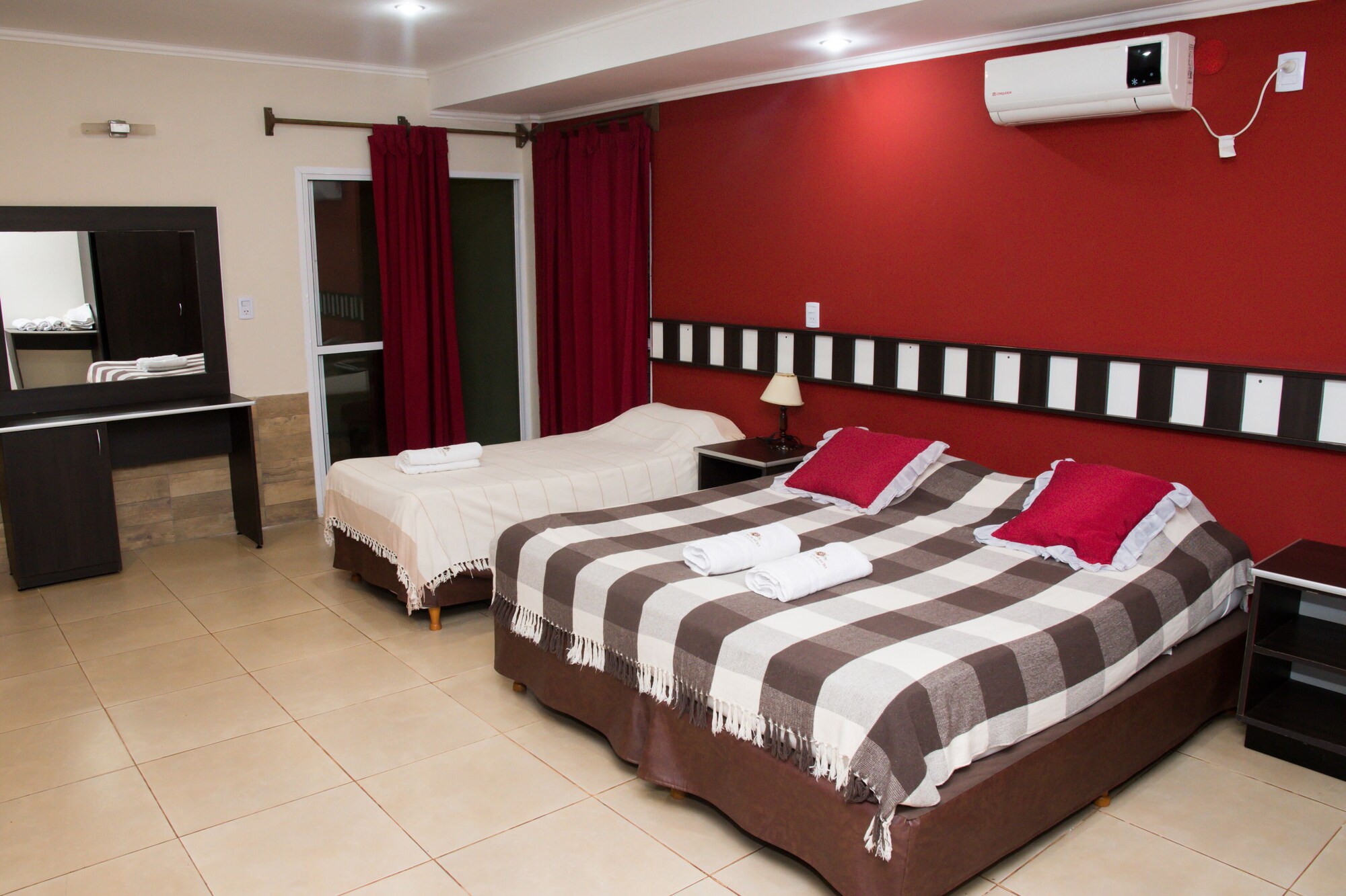 STANDARD, KING BED, GARDEN VIEW