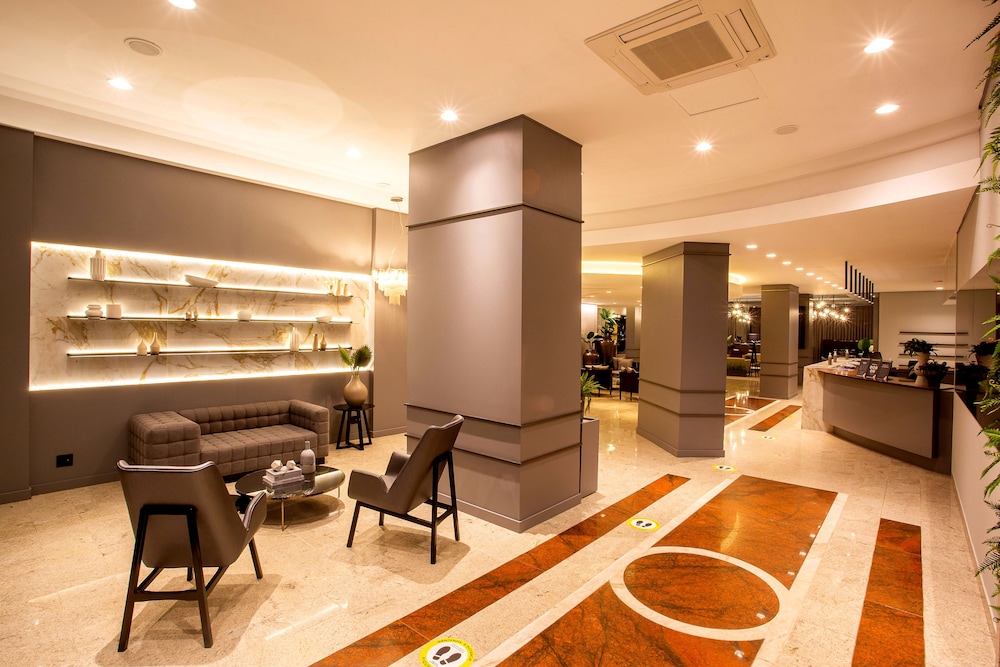 Hotel Metropole Maringa 47/69