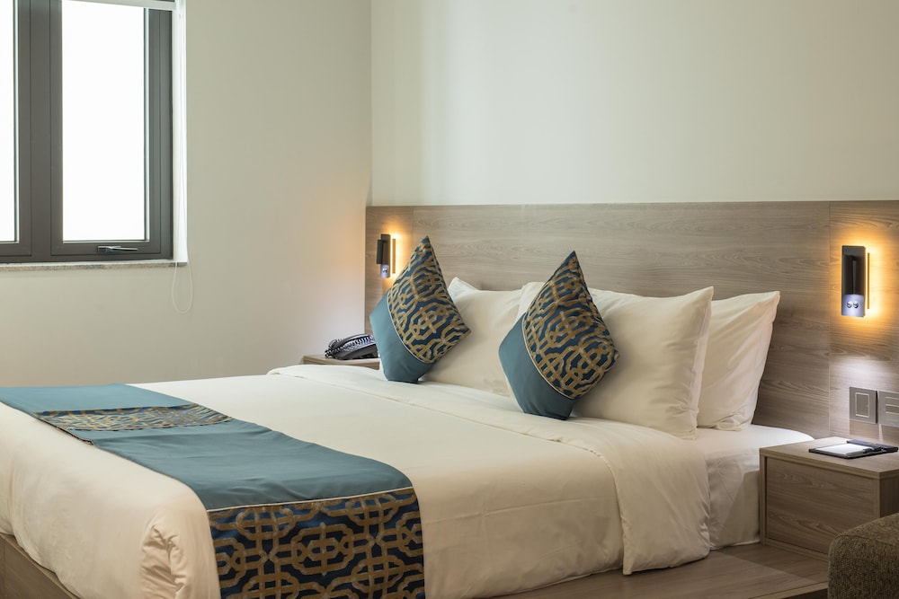 The Dream Suite 14/50