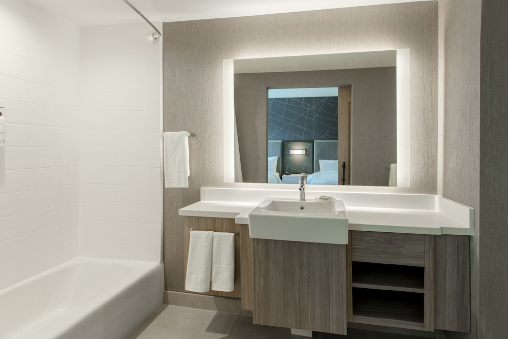 SpringHill Suites Chester 43/46