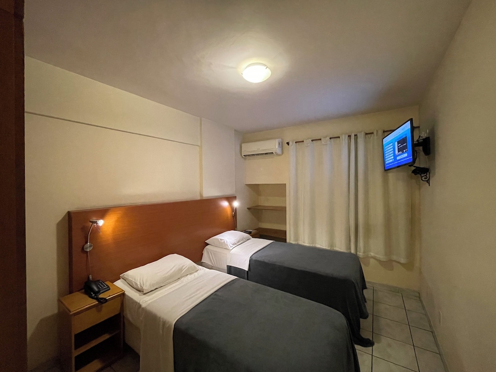 HOTEL VILA RICA FLAT 18/36