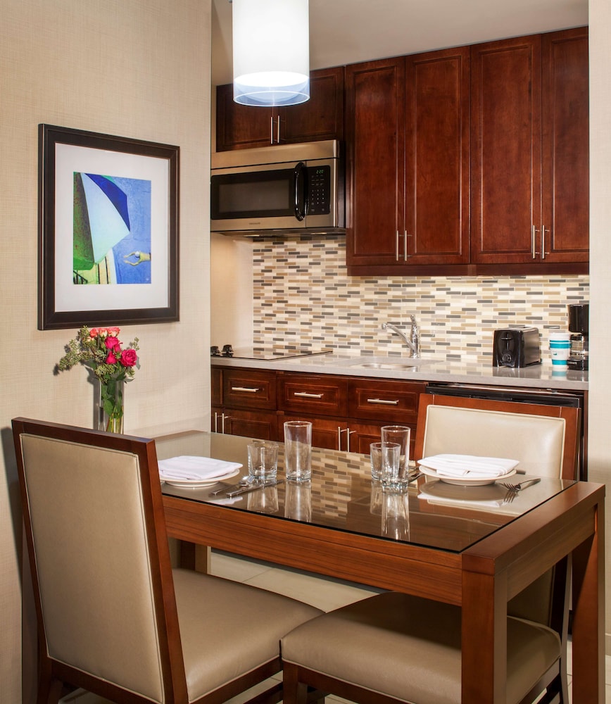 Homewood Suites By Hilton Miami Dolphin Mall 53/57