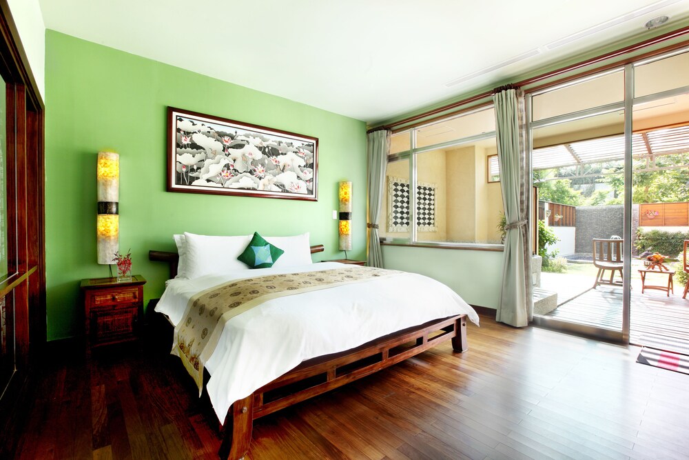 Howard Villa 13/44