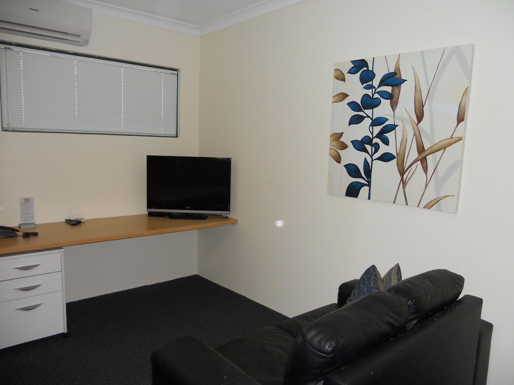 Perth Ascot Central Apartment Hotel 52/68