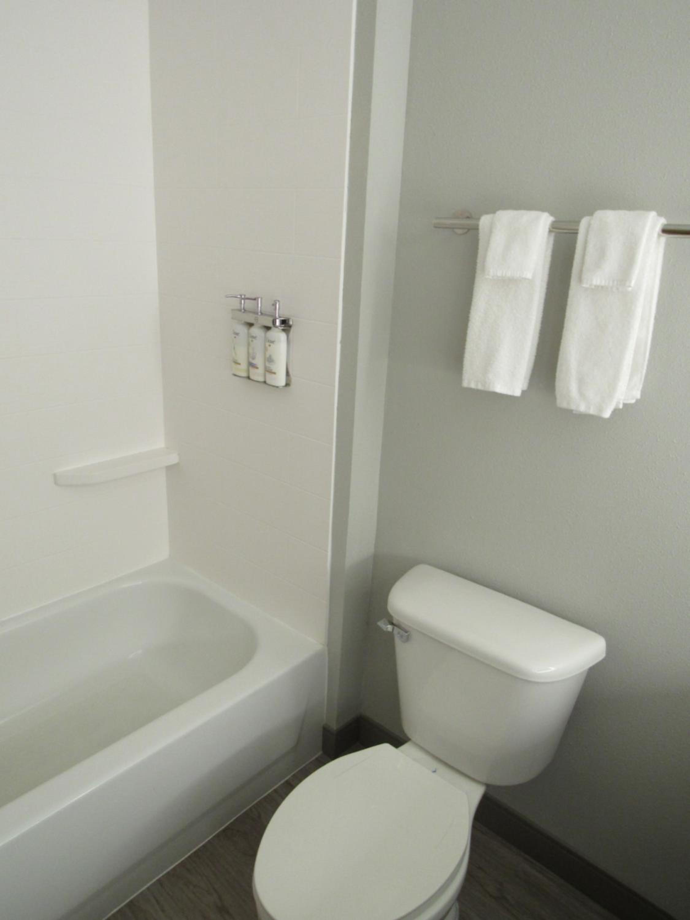 جناح بسرير كينج بغرفتي نوم، Holiday Inn Express and Suites Lincoln South 6/10