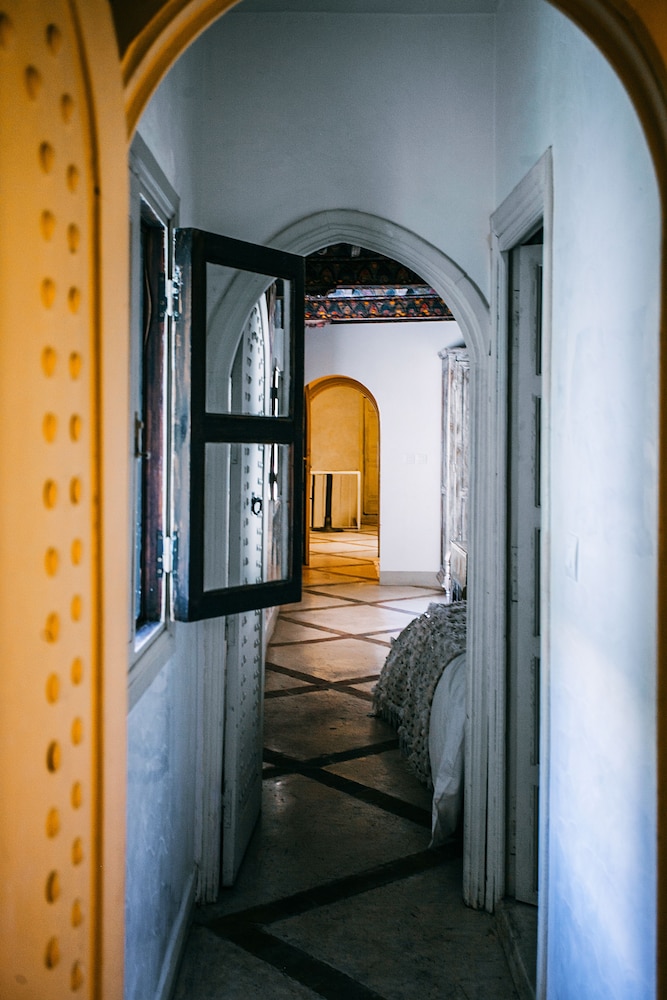 Riad Le Rihani 16/45