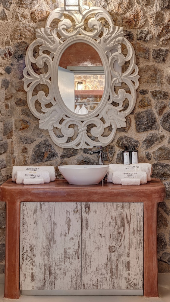 Desiterra Santorini 14/76