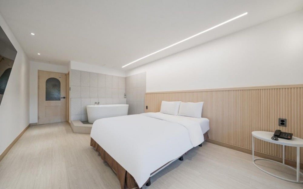 Incheon Airport Hotel Oceanside 30/75