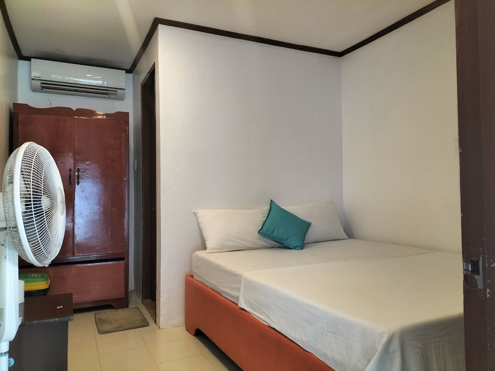 Orange Pearl Beach Resort 43/81