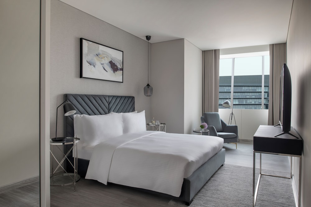 2 BEDROOMS, DELUXE, RESIDENCE, SUITE