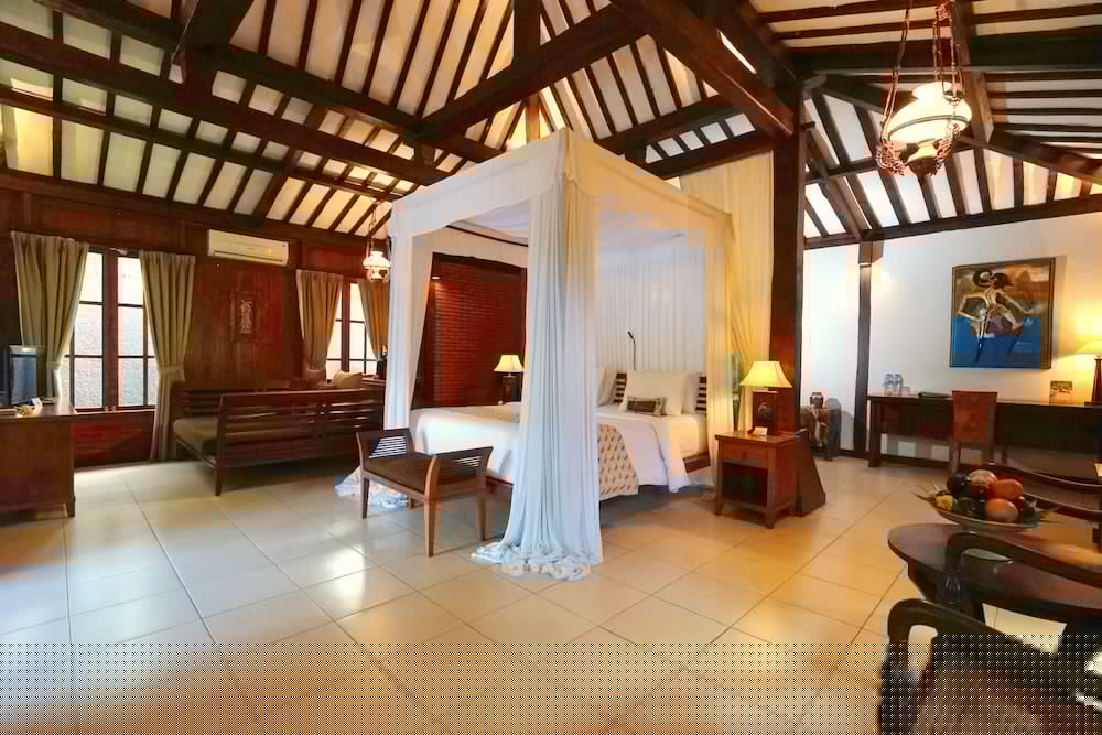 VILLA BERAWA BALI 56/77