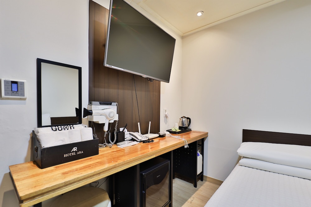 Ara Hotel 32/50