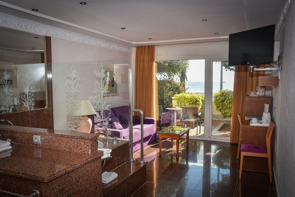 Playacapricho Hotel 46/50