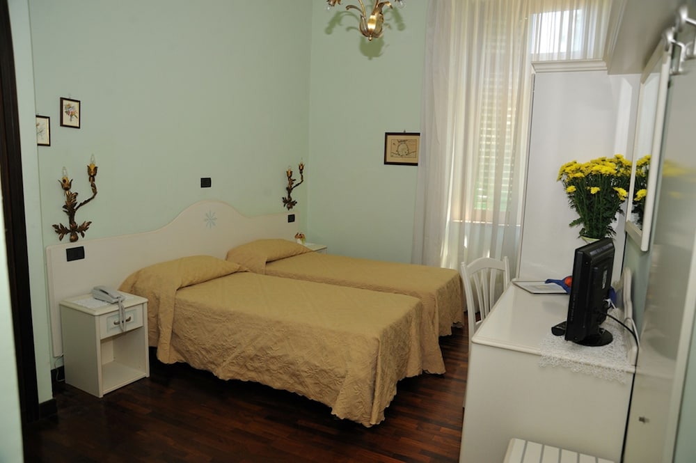 Hotel Savona 28/71