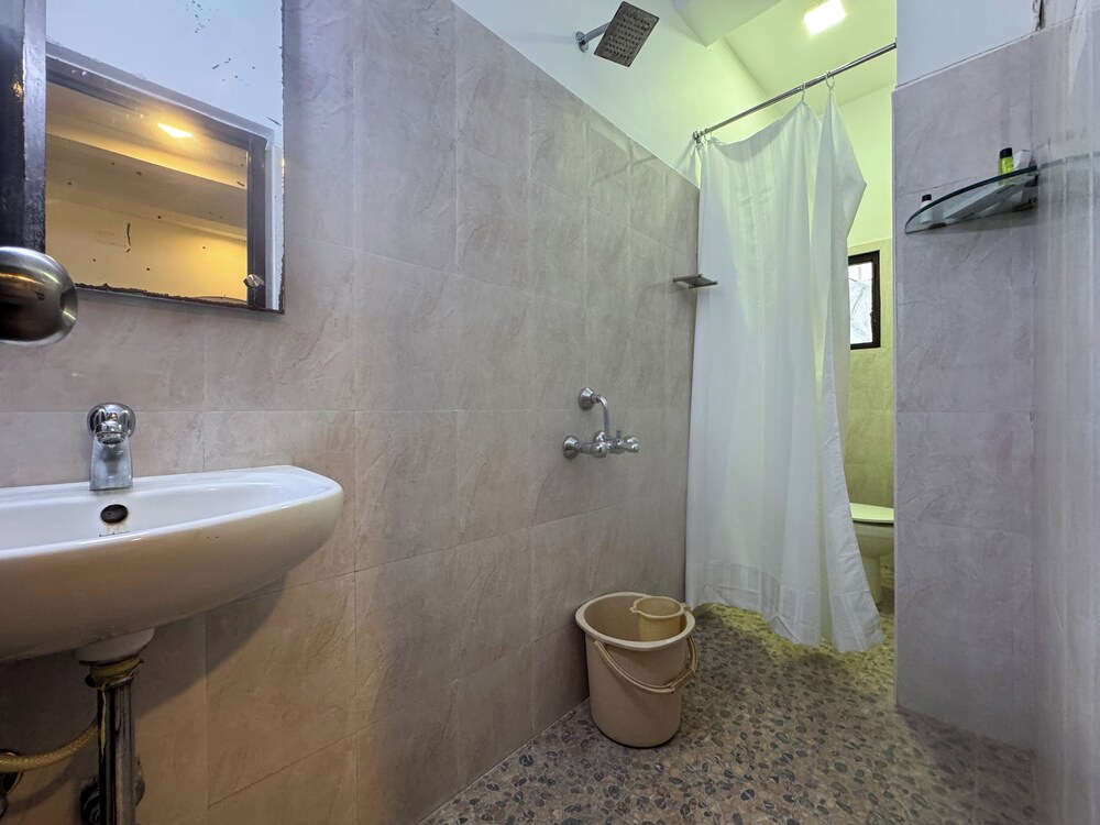 Le Chateau - A Heritage Boutique Hotel 71/72