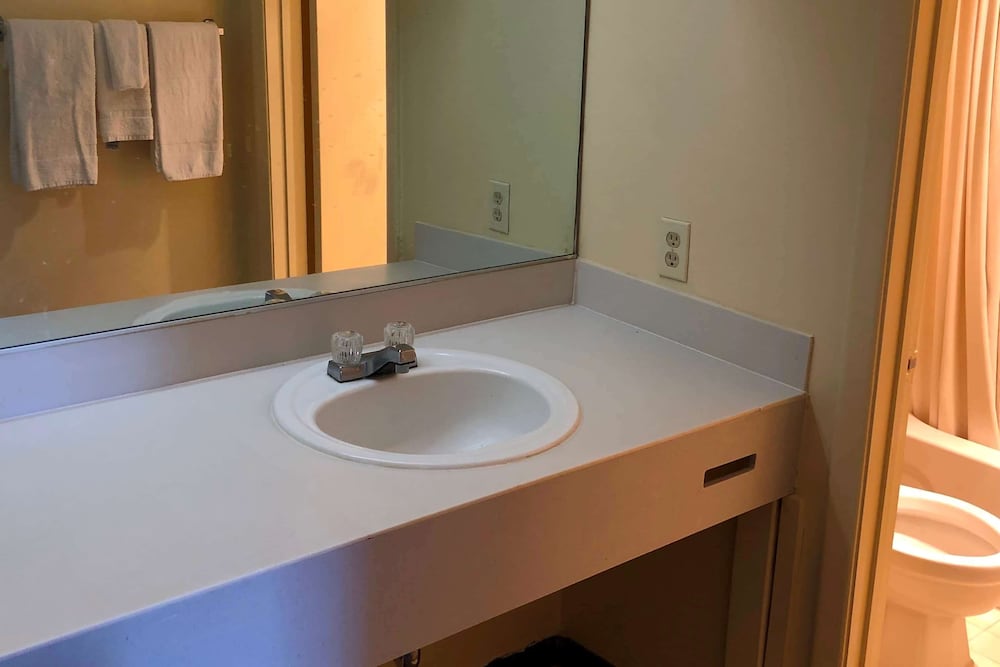 Night Inn by Hotel O Selma I 95 24/42