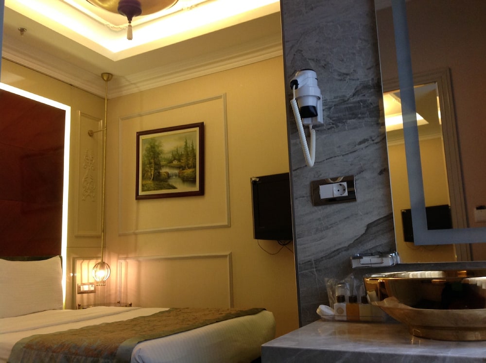 Taksim Star 9/50
