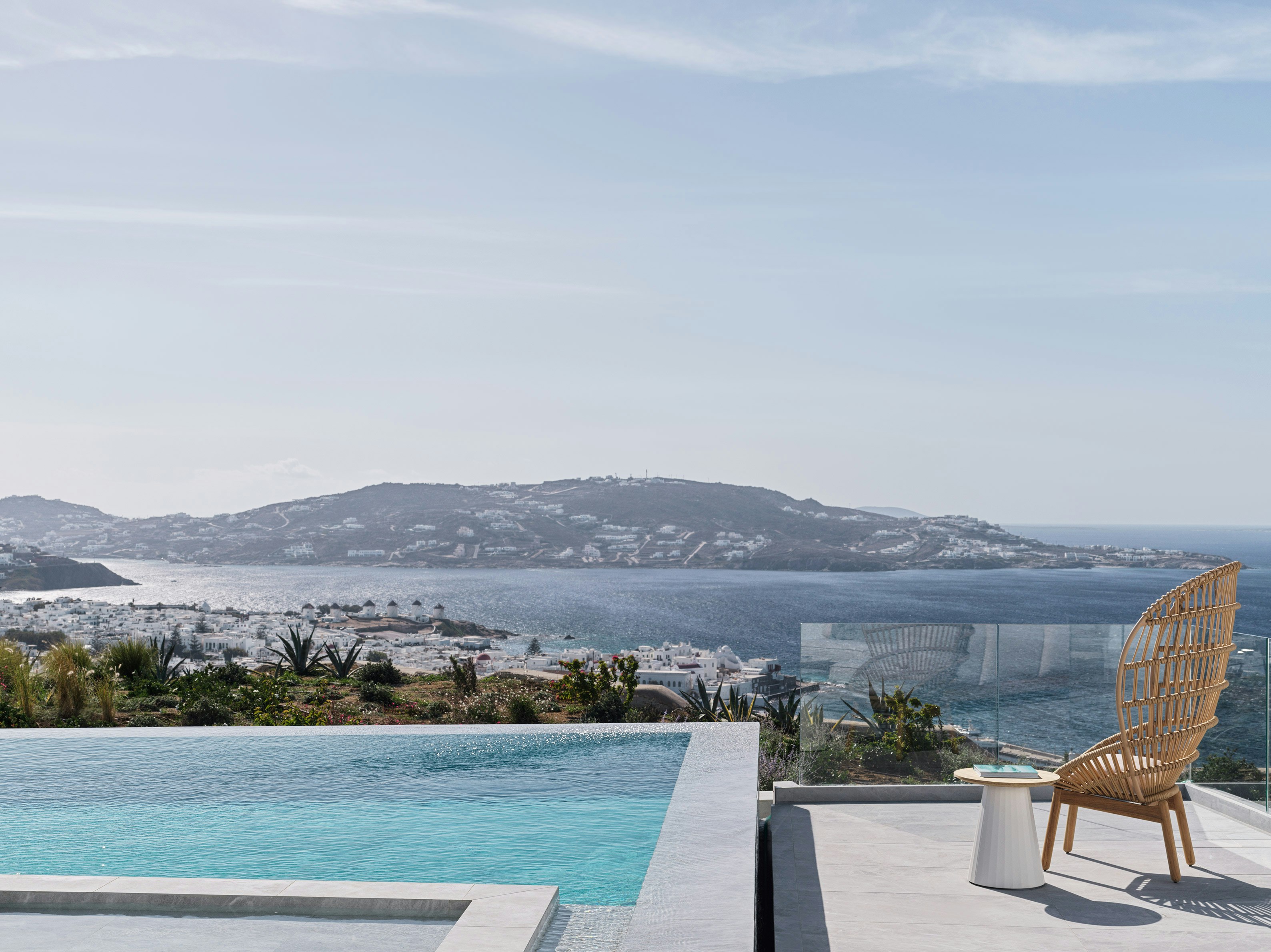 Deos Mykonos 33/37