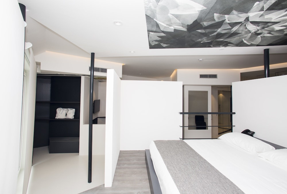 Diamante Mhotel 13/76