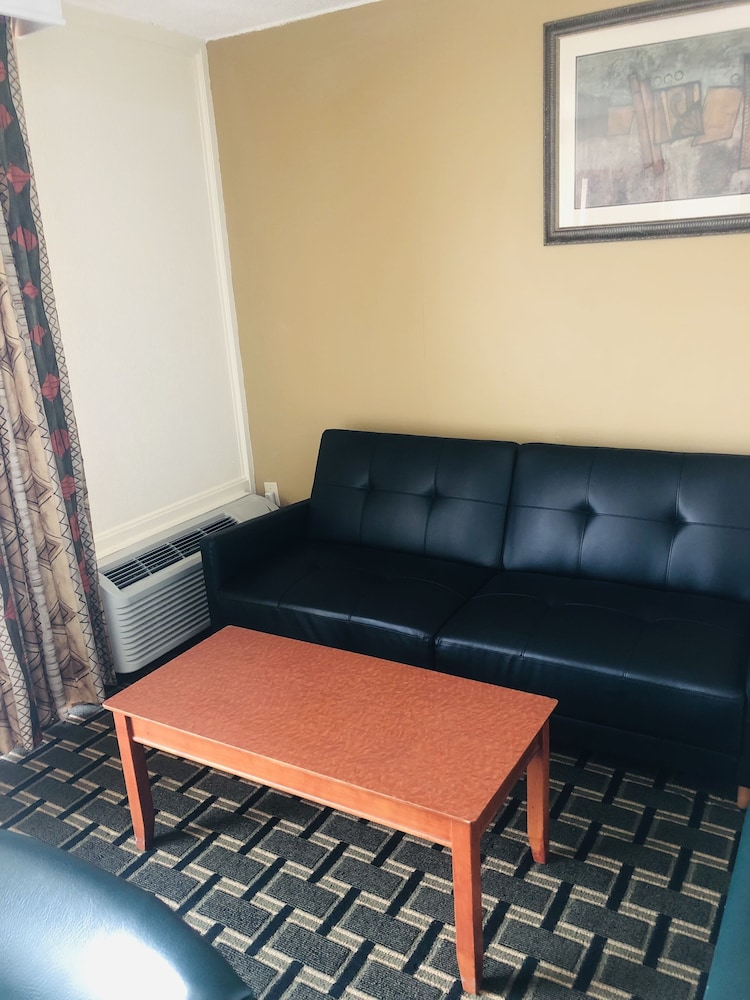 Quail Inn and Suites Myrtle Beach 34/43