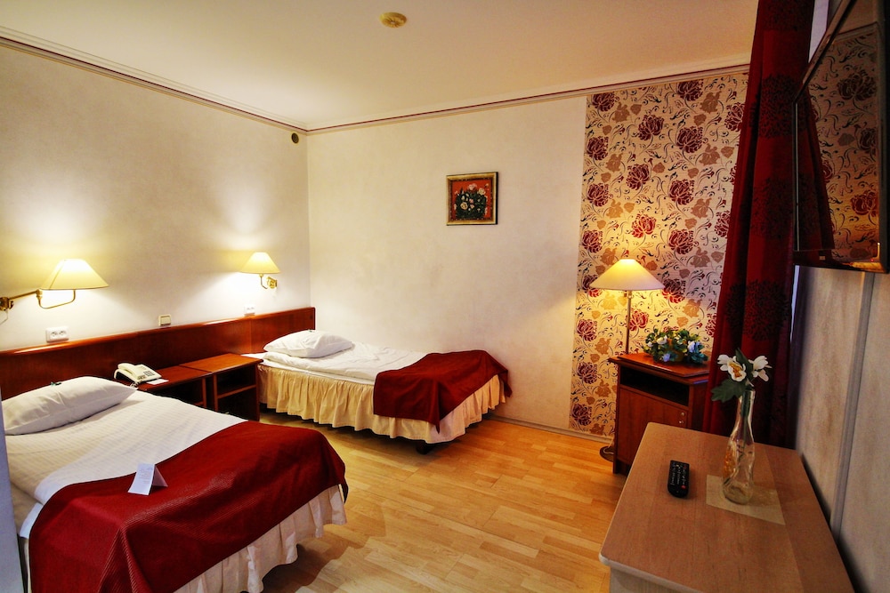 Nb Hotel 27/71