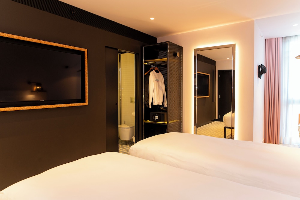 Mama, Medium, Twin Beds، Mama Shelter Lisboa 6/10